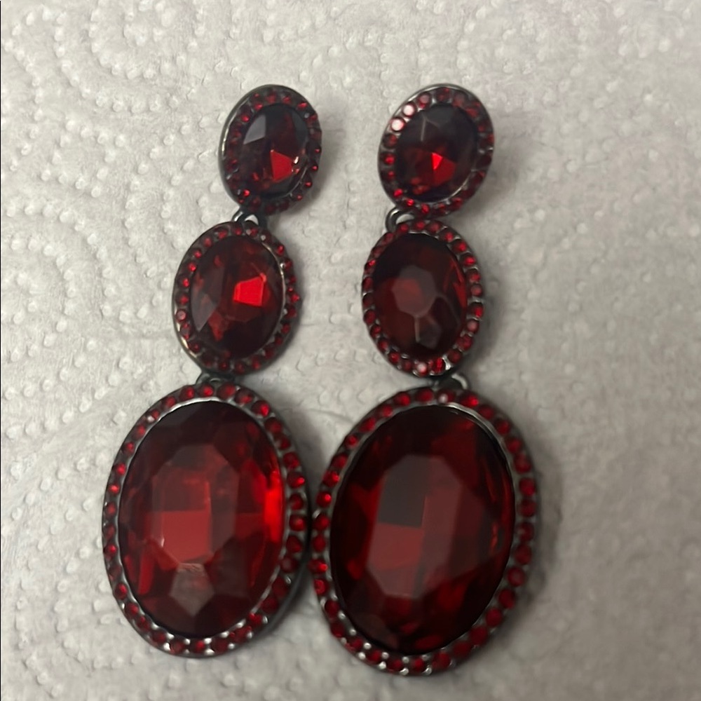 Elegant Red Gemstone Drop Earrings
